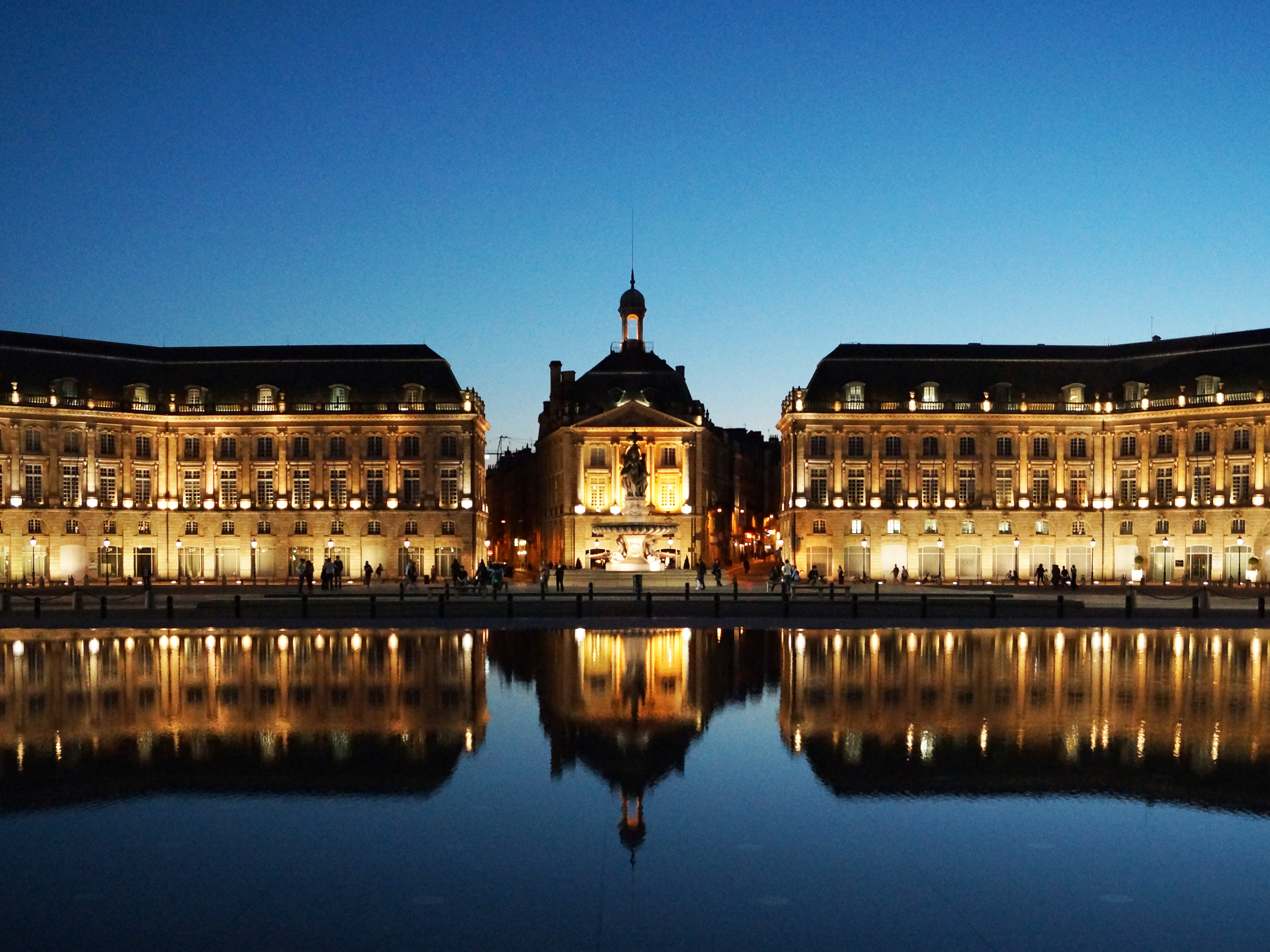 Place de la Bourse et Mirroir d'eau